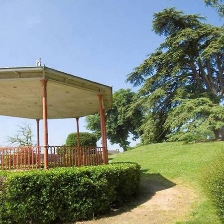 Number 22 - Le Dorat - Apartment 3 With Garden & Free Parking Exterior photo